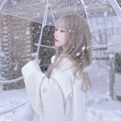 女头像唯美下雪