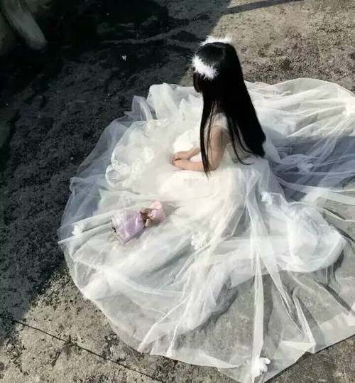 女生写真婚纱照头像