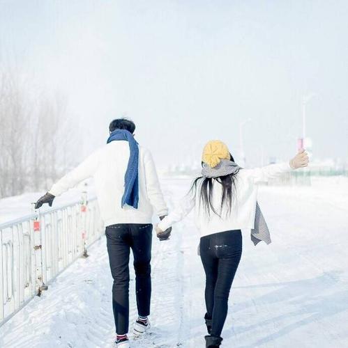 暖和的情侣头像冬天