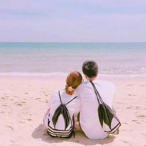 情侣头像海滩背影